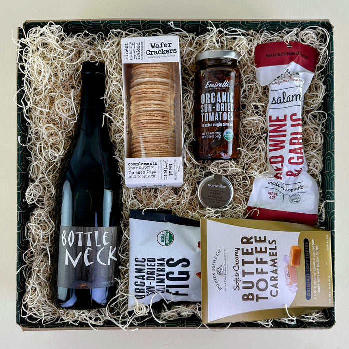 Wine and Charcuterie Pairing Box